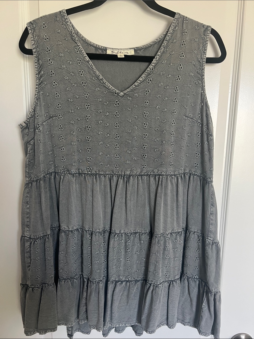 Solitaire Light Gray Sleeveless V-Neck Eyelet Top